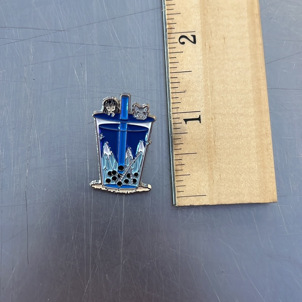 Demon Slayer Inosuke Boba Pin - Picture 2 of 3